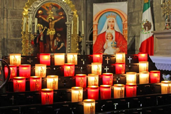 Quemando Velas Conmemorativas Catedral Notre Dame París París Francia —  Fotos de Stock