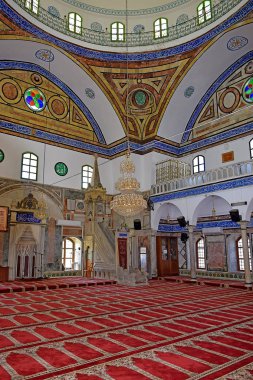 Ayrıca Acre, Israil 'de beyaz cami olarak bilinen Jezzar Paşa Camii, iç