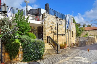 Safed, Upper Celile, İsrail - 19 Temmuz 2019: Ruth Rimonim Hotel, 600 yıllık otel binaları, tarihi 700 yıl aşan Safed Eski Kenti'nde bulunan otantik odalar