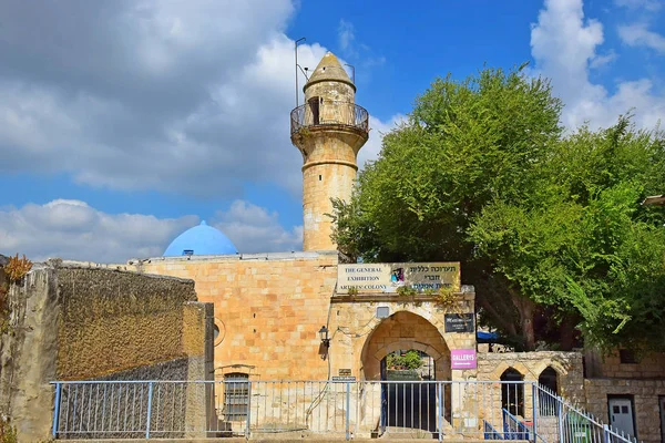 安全な アッパーガリラヤ イスラエル 2019年7月19日 古いトルコのモスクのミノレット 安全の旧市街 カバラの中心部 アッパーガリラのユダヤ人神秘主義を歩く — ストック写真