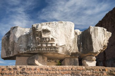 Roma İmparatorluğu, Roma, İtalya kez antik kalıntıları