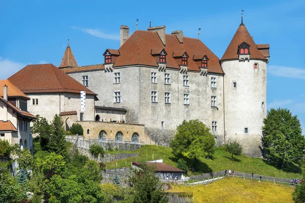 Fribourg Kantonundaki Orta Çağdan Kalma Gruyeres Kalesi Ile Pitoresk Manzara — Stok fotoğraf