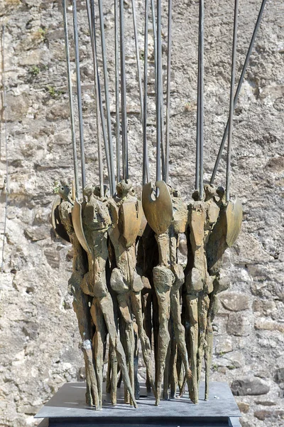 Gruyeres Switzerland August 2019 Sculpture Spearmen Nag Arnoldi Swiss Sculptor — 图库照片