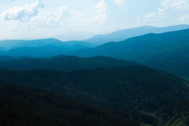 dağ tepeleri güzel dağ manzara, dağlarda yürüyüş