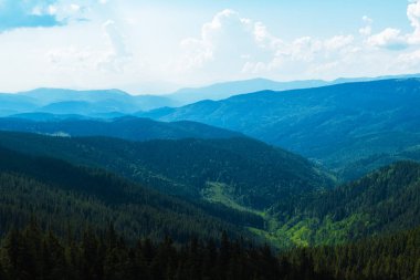 dağ tepeleri güzel dağ manzara, dağlarda yürüyüş
