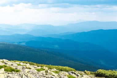 dağ tepeleri güzel dağ manzara, dağlarda yürüyüş