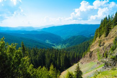 dağ tepeleri güzel dağ manzara, dağlarda yürüyüş