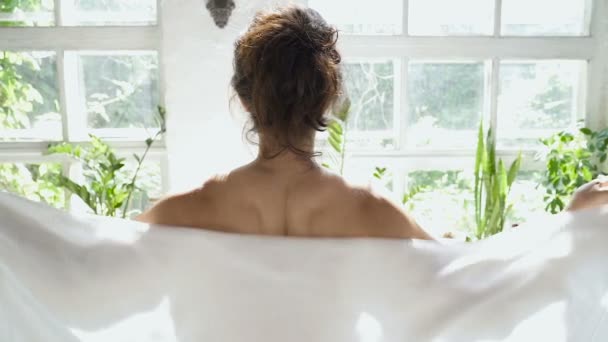 715 Woman undressing Stock Videos, 4K & HD Footage | Depositphotos