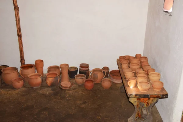 Pots Terre Cuite Plats Réalisés Dans Ancien Chalet Moyen Age — Photo