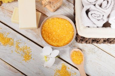 orkide ile limon banyo tuzu