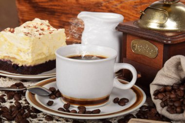 kahve sütü ve kurabiye