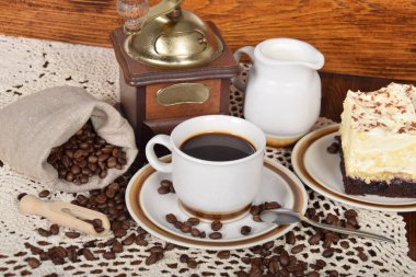 kahve sütü ve kurabiye