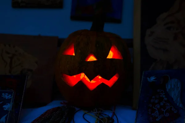 Silhueta Cabeça Abóbora Escuro Conceito Halloween — Fotografia de Stock