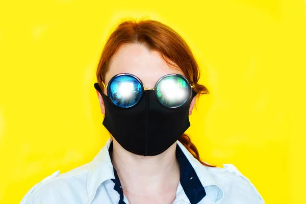 Portrait Girl Face Mask Sunglasses Yellow Background Coronavirus Travel Concept — Stock Photo, Image
