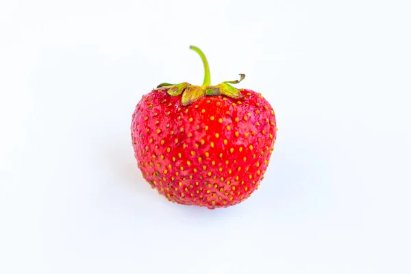 Căpșuni Proaspete Gustoase Izolate Fundal Alb — Fotografie, imagine de stoc