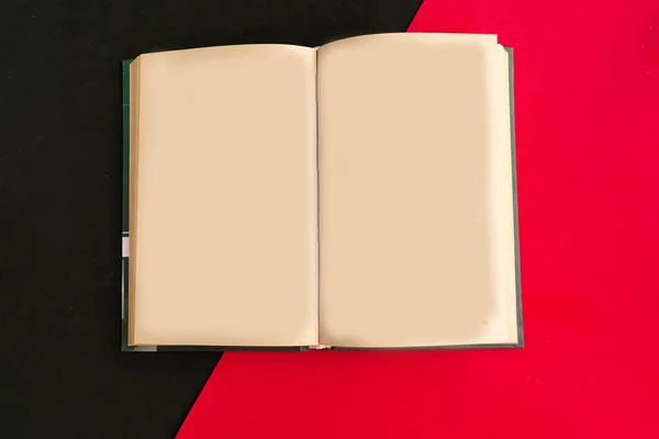 Nyitott Mockup Könyv Geometrikus Piros Fekete Háttér Minimális Koncepció — Stock Fotó