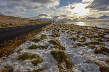 İzlanda'daki yol kenarında, görüntüleme
