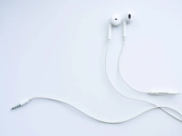 Witte Bedrade Hoofdtelefoon Headset Een Witte Achtergrond Musical — Stockfoto
