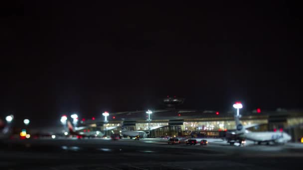 Night timelapse of Vnukovo Airport in Moscow, Russia — Stock Video