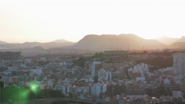 Alicante stadsbilden i solnedgången, Spanien — Stockvideo