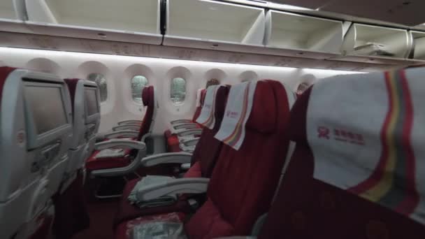 Empty economy class in plane of Hainan Airlines — Stock Video