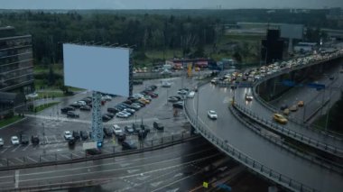 Timelapse Kavşağı Trafik. Şehir Manzaralı boş afiş