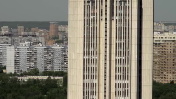 Moskvas stadsbild med flervåningshus, Ryssland — Stockvideo
