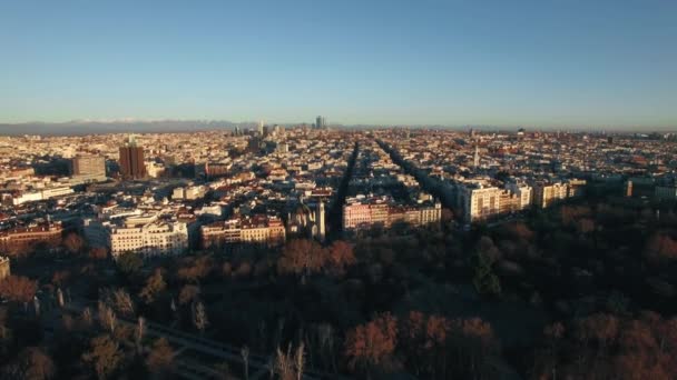 Madrid tiro aéreo en la mañana de invierno, España — Vídeos de Stock