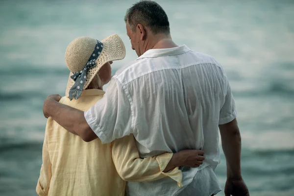 Ein romantischer Moment am Meer — Stockfoto