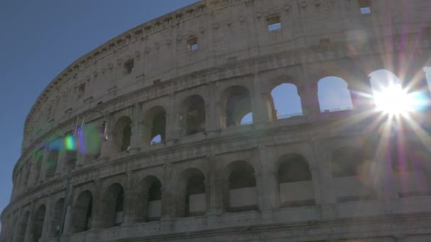 El Coliseo en tiempo claro — Vídeos de Stock