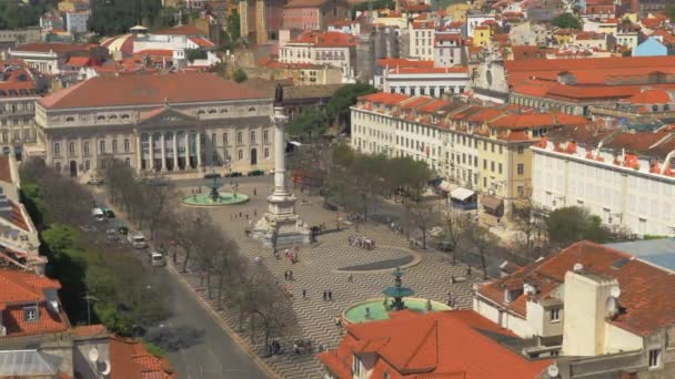 Plaza Rossio con Columna de Pedro IV en Lisboa, Portugal — Vídeos de Stock
