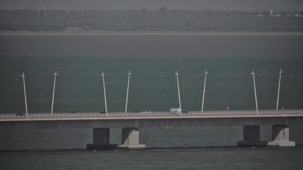 Puente Vasco da Gama en Lisboa, Portugal — Vídeos de Stock