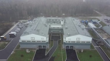 Endüstriyel tesis alanı, havadan görünüm