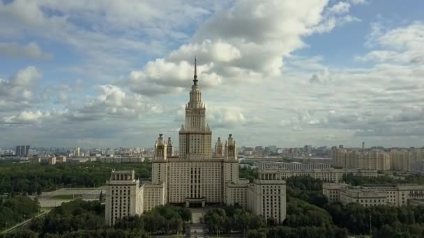 The Moscow State University high rise — Stock Video