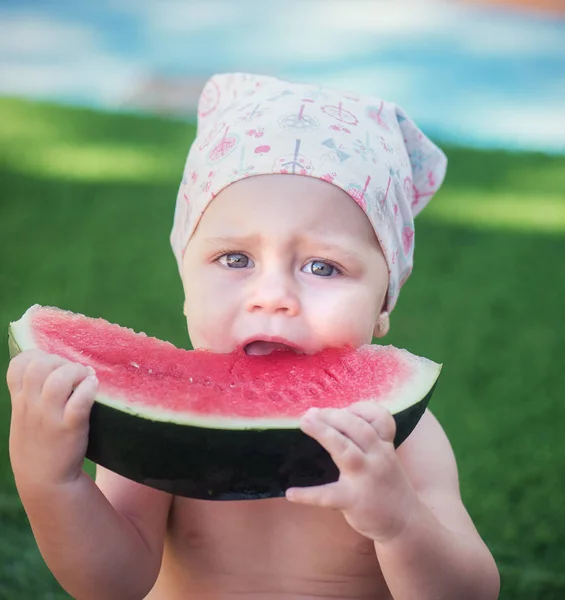 Beautiful Sweet Girl Kerchief Eats Watermelon — Stock Photo, Image