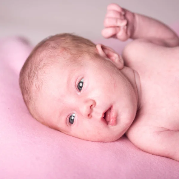 Small Newborn Baby Looks Camera Nine Days — Stock Photo, Image