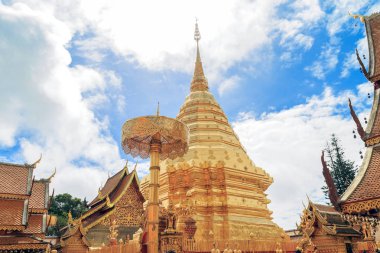 Golden pagoda Wat Phra Bu DOI Suthep chiangmai Tayland, Chiang Mai, Tayland turist çeken adlı.