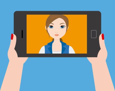 Genç kız bir selfie smartphone ile yapıyor