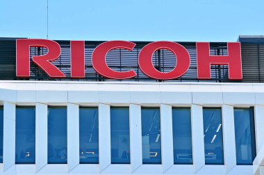 Varşova, Polonya. 23 Mayıs 2018. Ricoh imzala. Şirket tabela Ricoh.