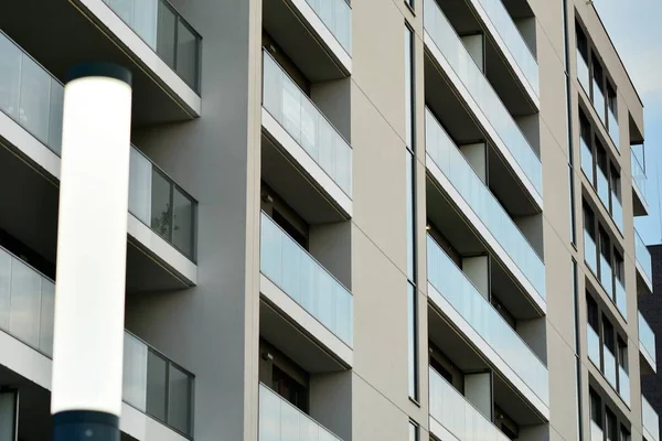 Modern apartman dış mimarisi