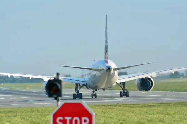 Varsó Lengyelország 2018 Június Plane Lot Lengyel Légitársaság Boeing 737 — Stock Fotó