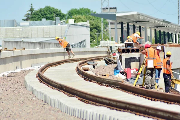 Railway Workers Repairing Railway Hot Summer Day — Stock Photo, Image
