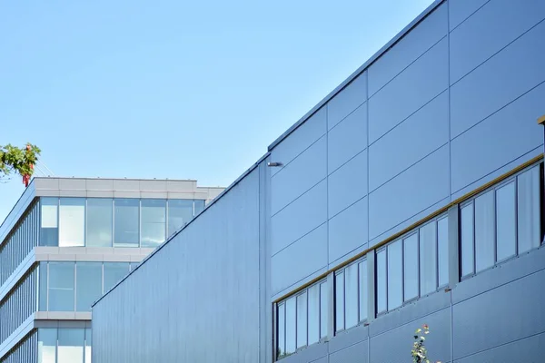 Çelik Camdan Yapılmış Modern Ofis Binası — Stok fotoğraf