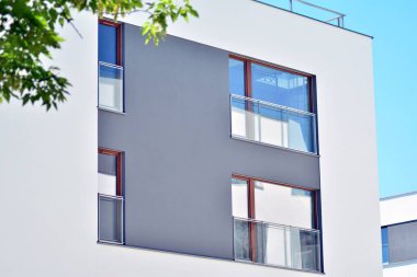 Modern apartman dış mimarisi