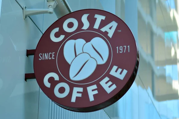 Varsovia Polonia Mayo 2018 Firma Costa Coffee Letrero Empresa Costa —  Fotos de Stock