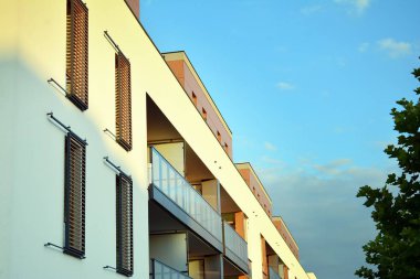 Modern apartman dış mimarisi