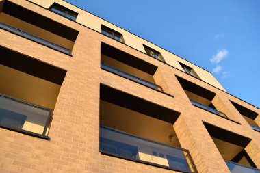 Modern apartman dış mimarisi