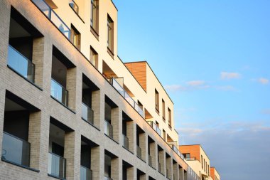Modern apartman dış mimarisi