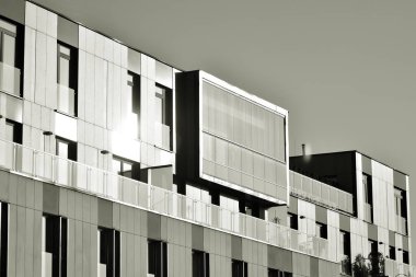 Modern apartman dış görünüşü. siyah ve beyaz.