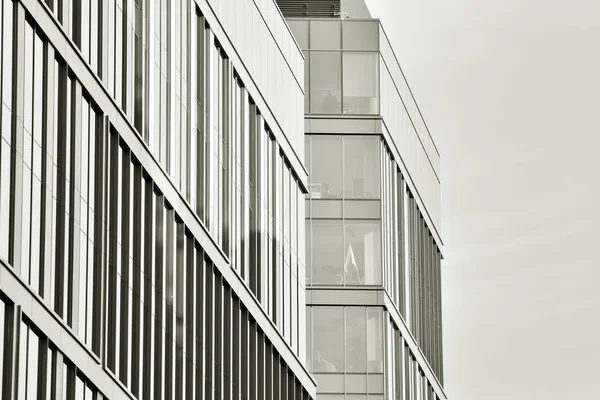 Moderno Edificio Oficinas Pared Acero Vidrio Blanco Negro — Foto de Stock